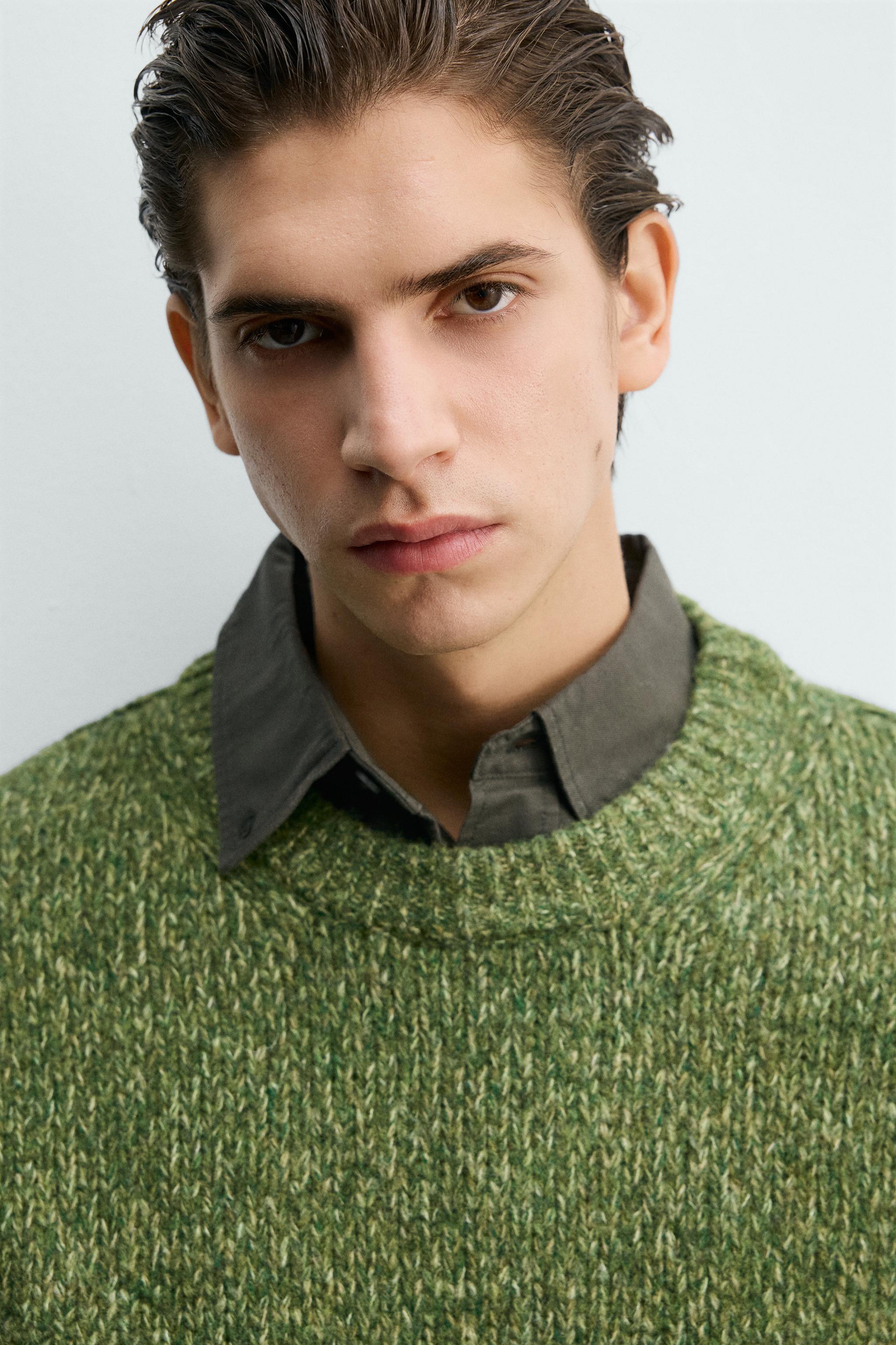 PULL STRUCTURÉ EN FIL RETORS VOLUMINEUX